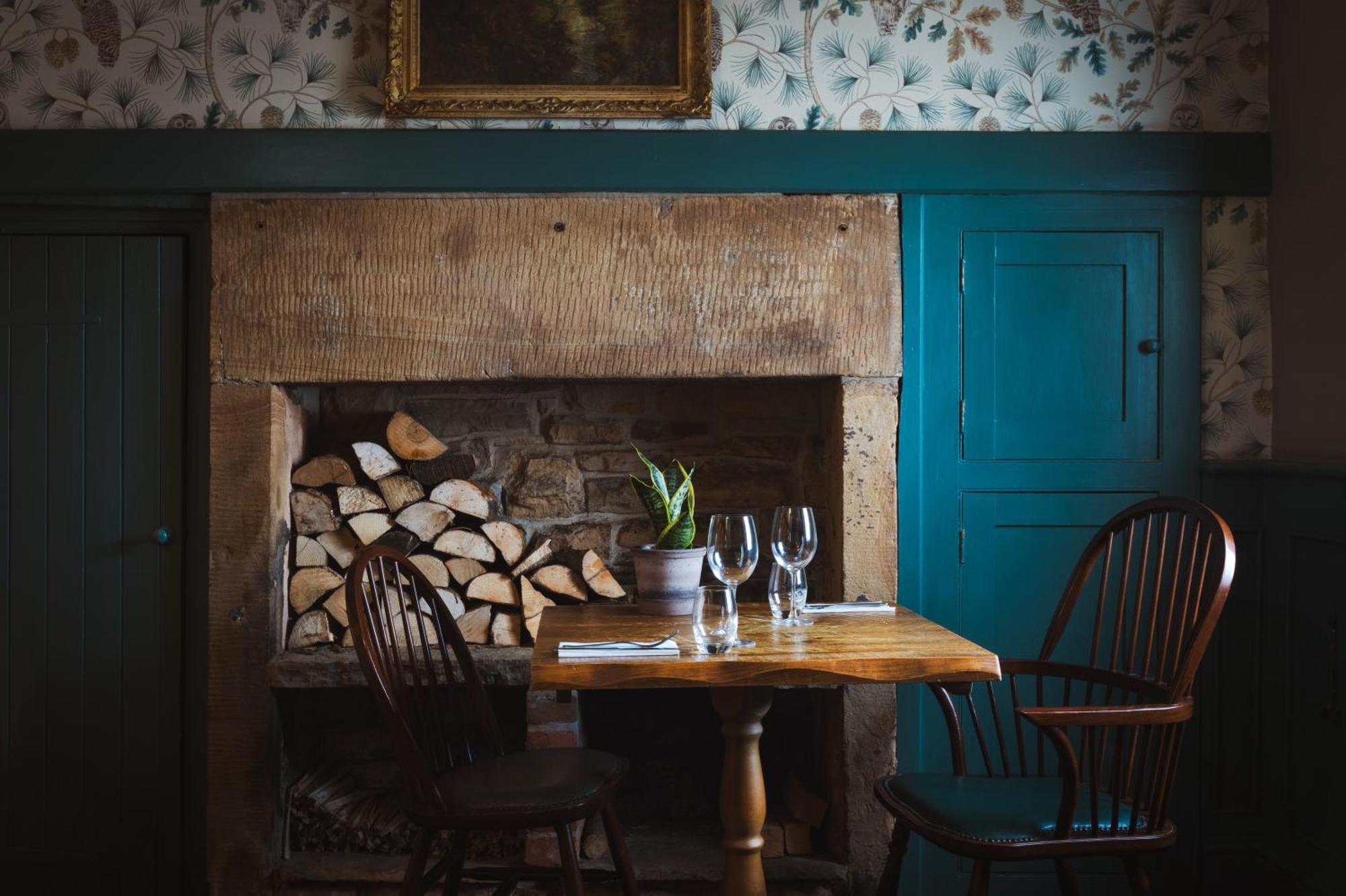 The Pilsley Inn - Chatsworth Baslow Exterior photo
