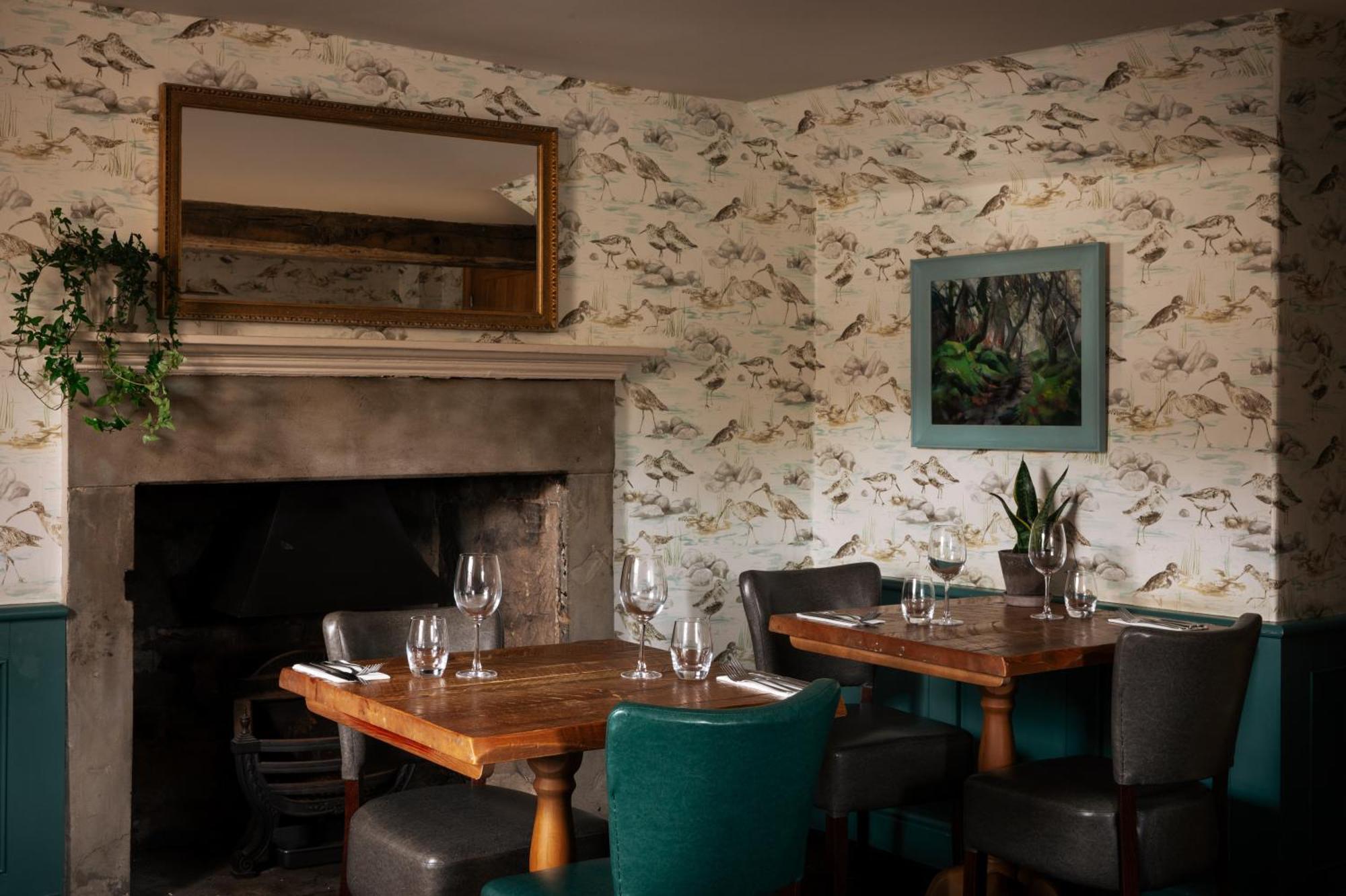 The Pilsley Inn - Chatsworth Baslow Exterior photo